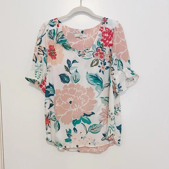 LOFT Floral Flutter V-Neck Top - Picture 4 of 6